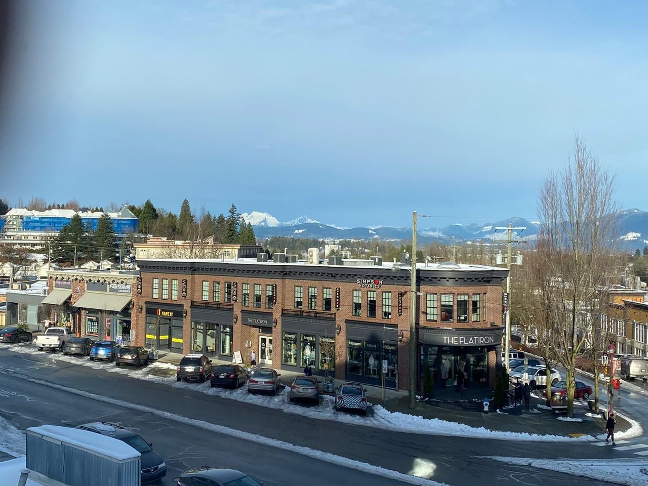 2493 Montrose Avenue - Photo 3 of 25