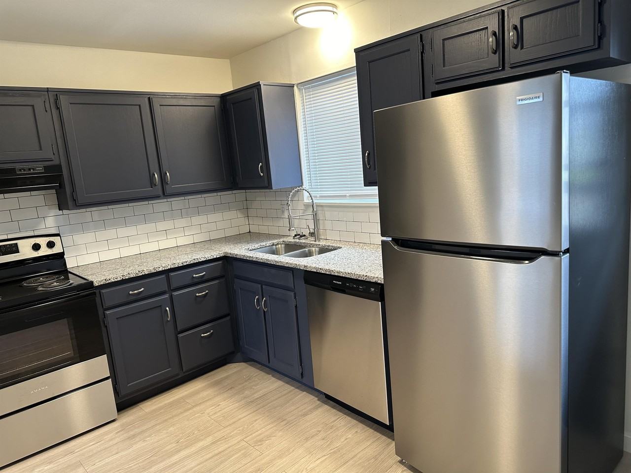 Olathe 41 at Creekside - Photo 4 of 10