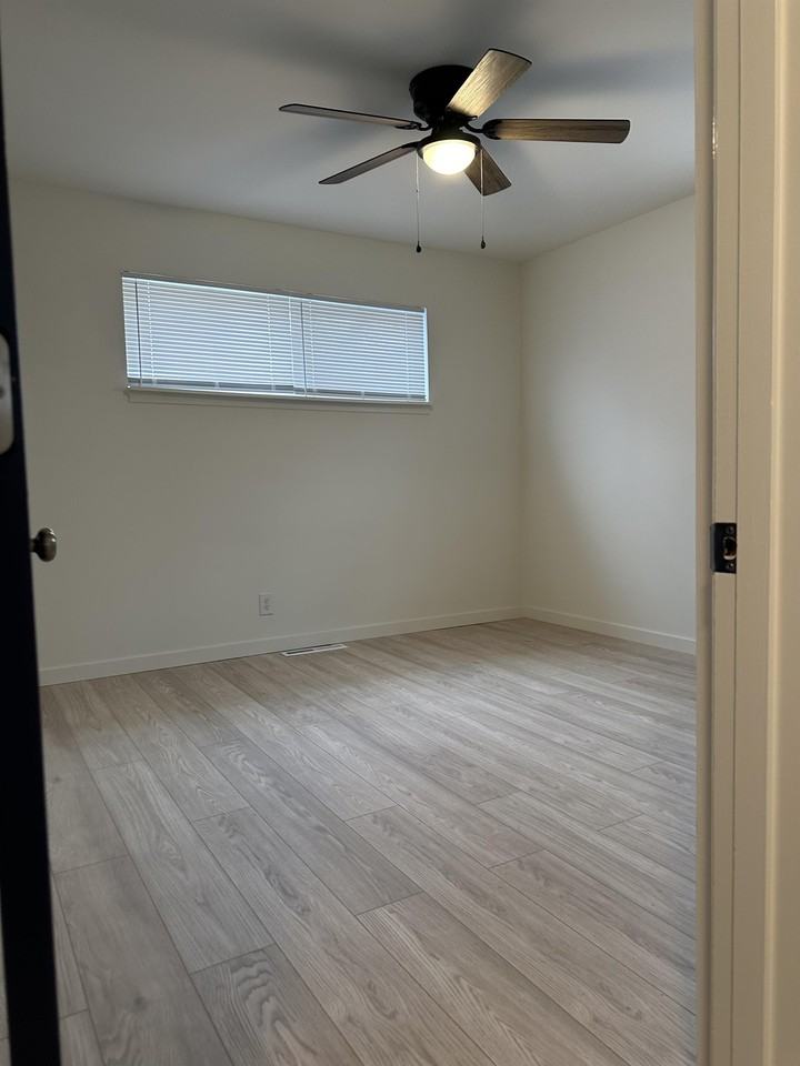 Olathe 41 at Creekside - Photo 7 of 10