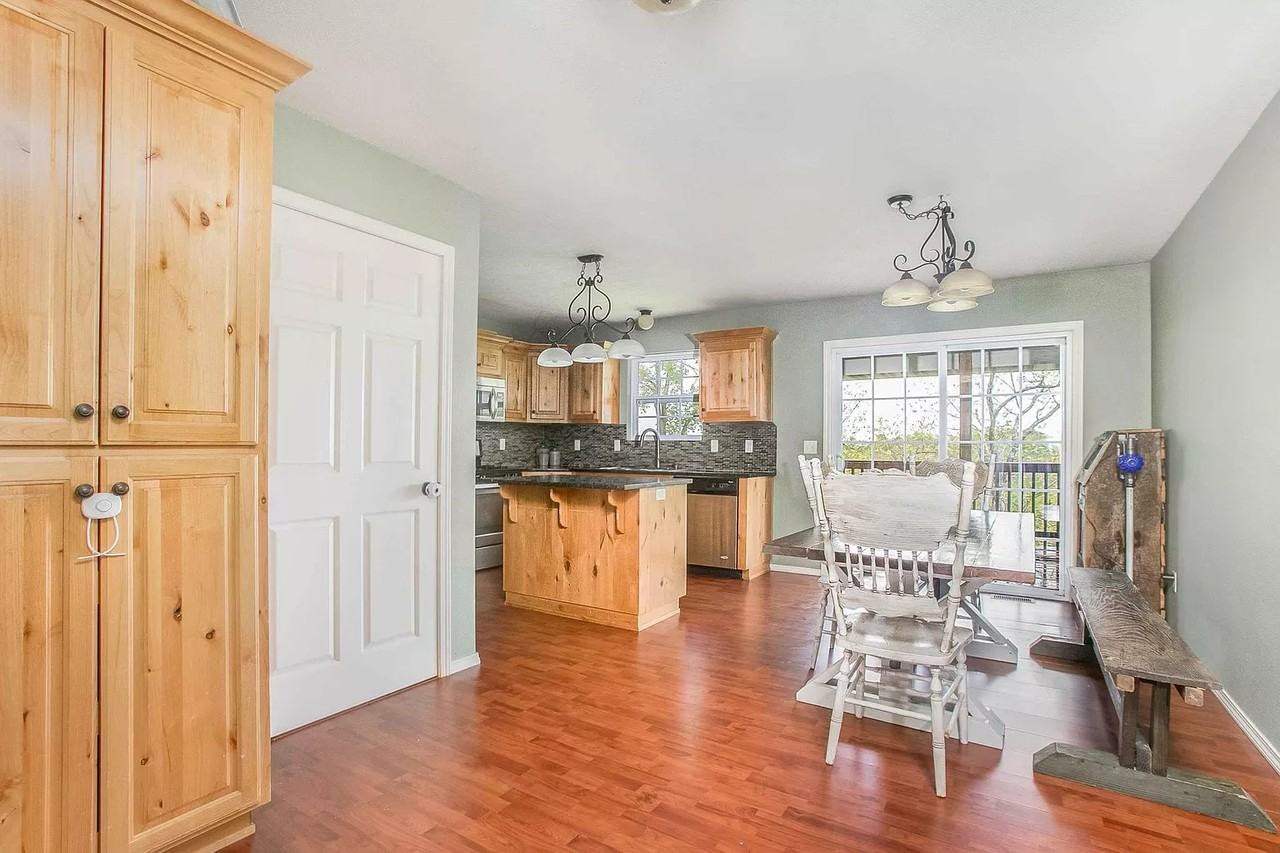 2046 S Pebbleridge - Photo 3 of 7