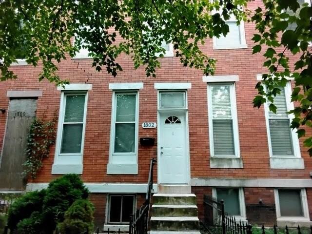 1802 N Dukeland St - Photo 2 of 7