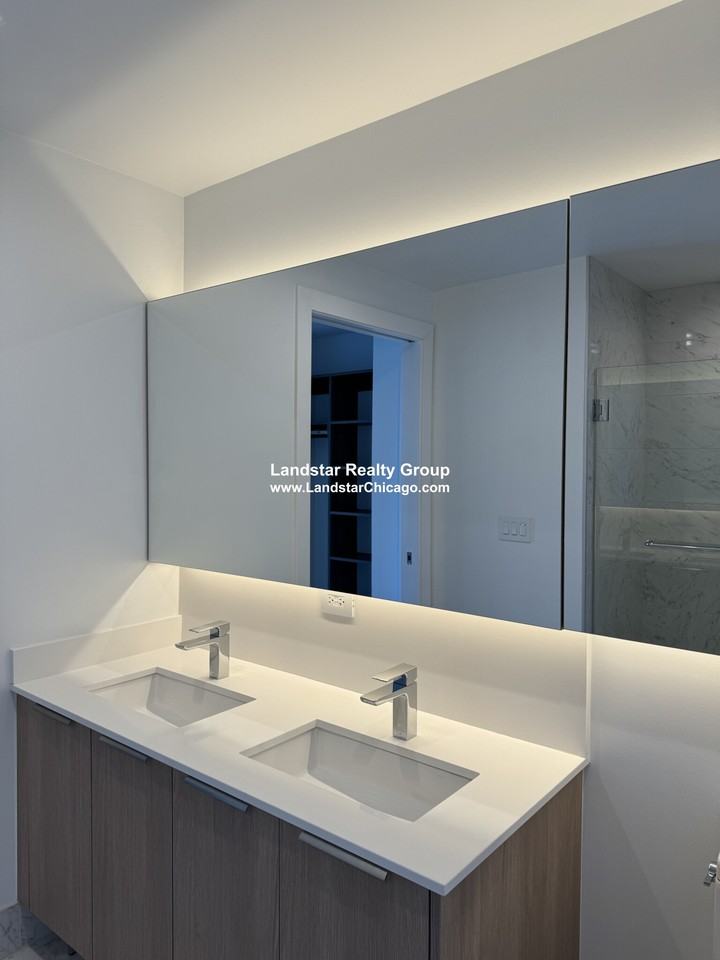 204 W Hill St #2501 - Photo 5 of 38