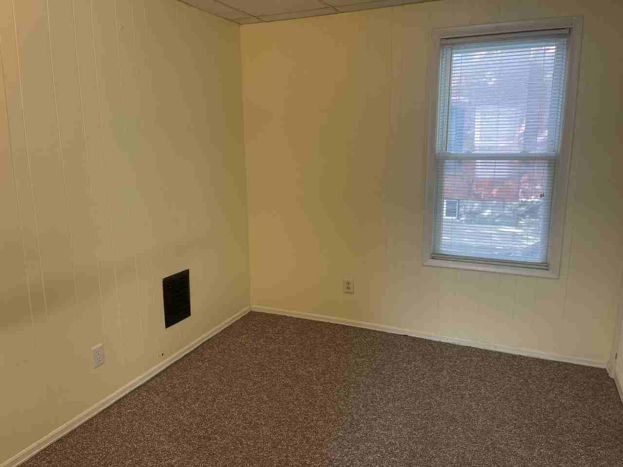 306 W Linden St #FL1 - Photo 6 of 12