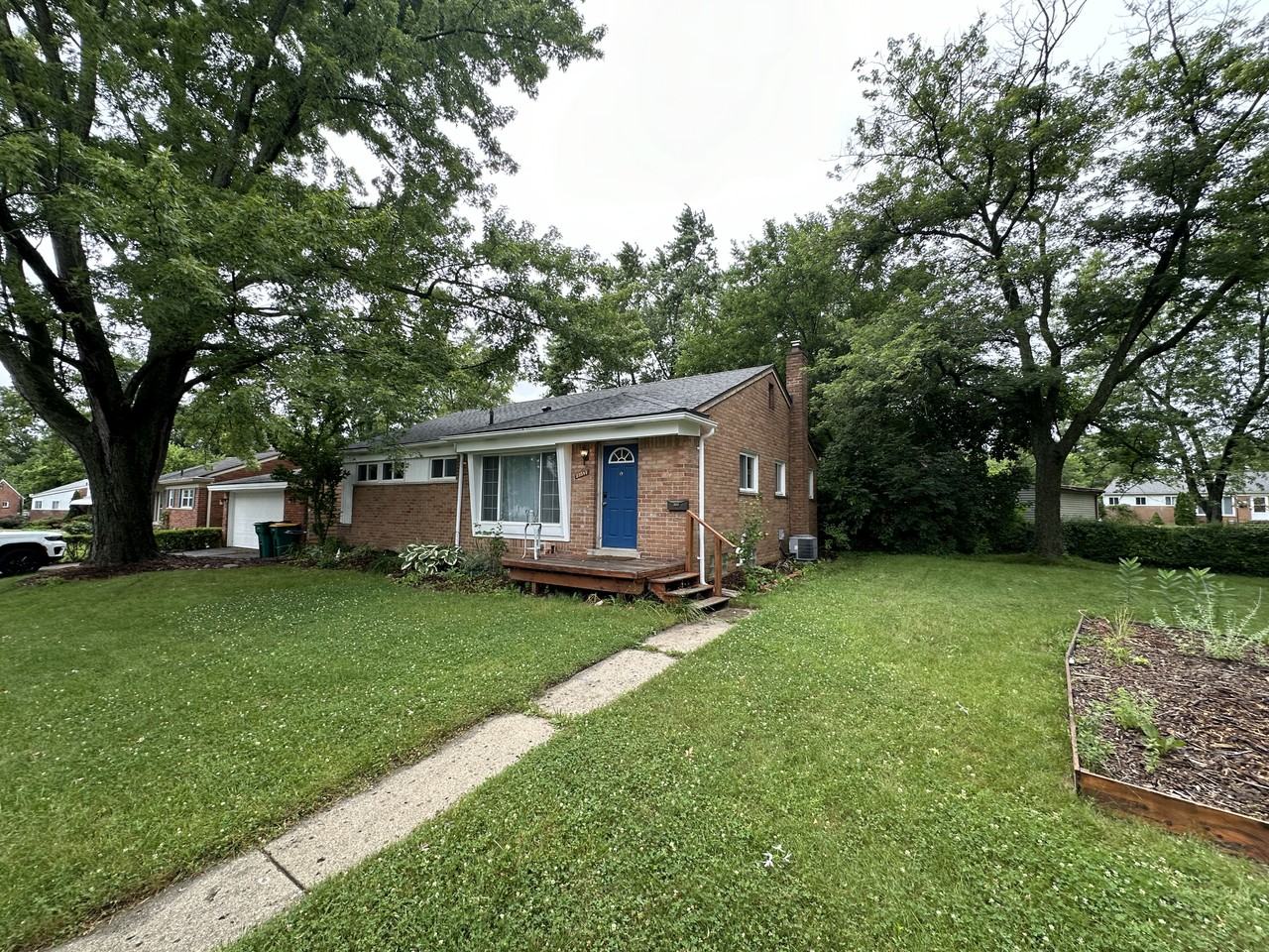 23581 Loomis Ct #23581 - Photo 2 of 12