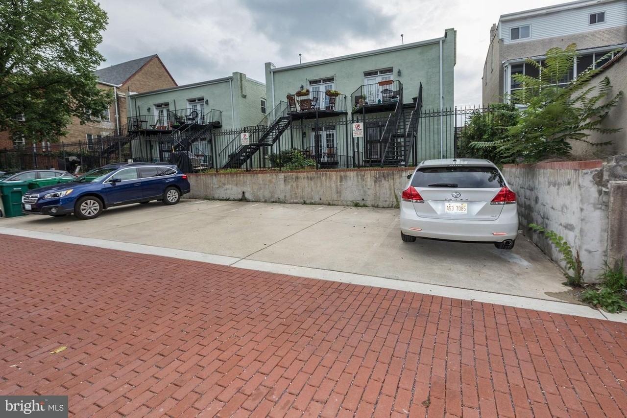 3921 7th St Nw #2 - Photo 7 of 8