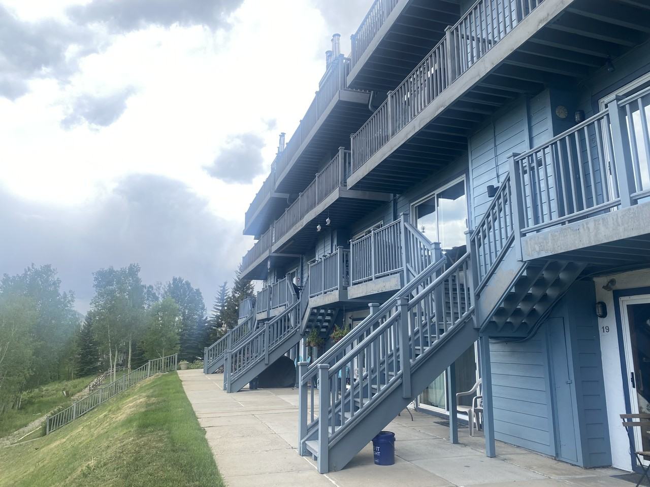 340 E La Bonte St #26 - Photo 6 of 19