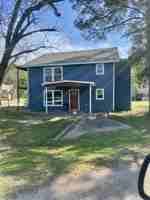 featured image of 809 Burleson St #A