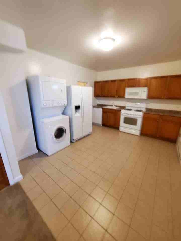 3034 N Drake Ave #1R - Photo 2 of 11