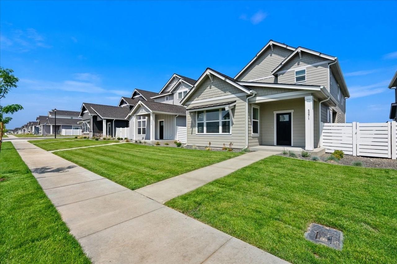 5271 E Dorado Ave - Photo 2 of 36