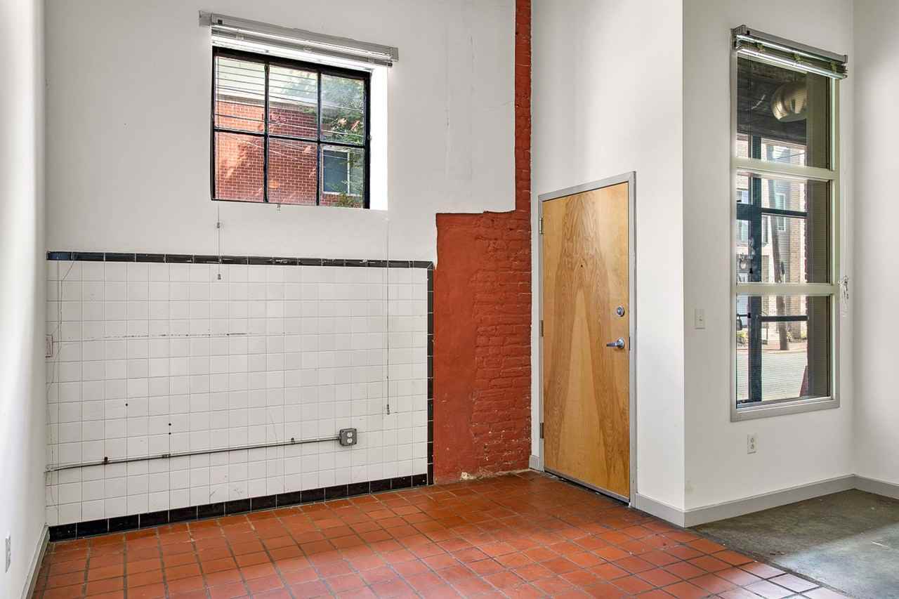 Jackson Street Lofts - Photo 4 of 22