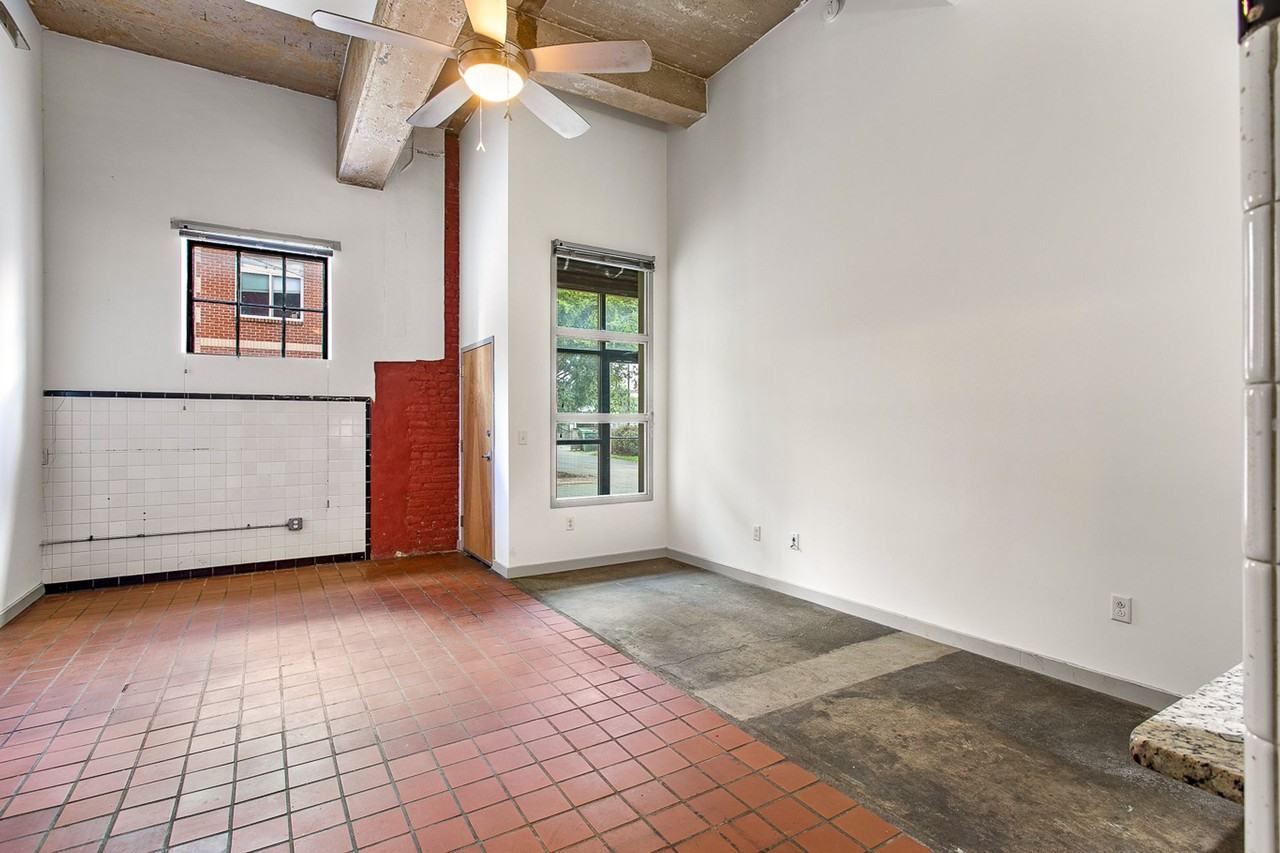 Jackson Street Lofts - Photo 7 of 22