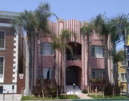 featured image of 521 E 3rd St