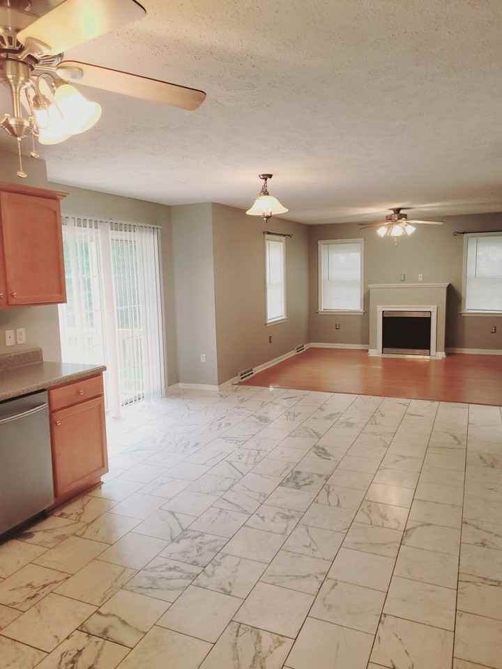 143 Alex Ct - Photo 3 of 21