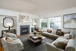 featured image of 10219 Ne 62nd St