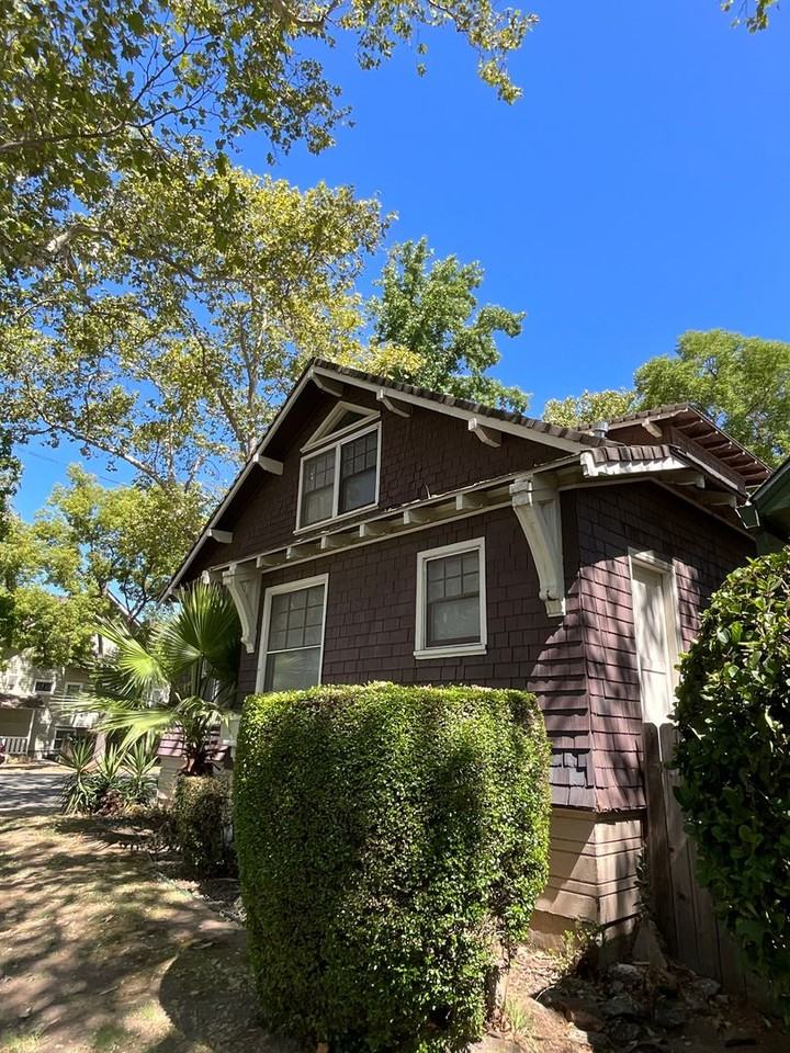 1929 23rd St #1 - Photo 2 of 15