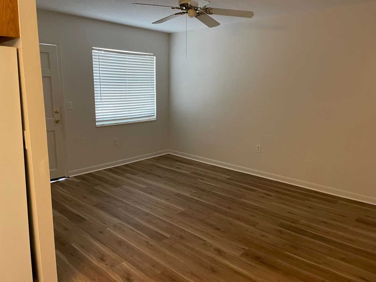 370 Base Ave E #105 - Photo 6 of 12