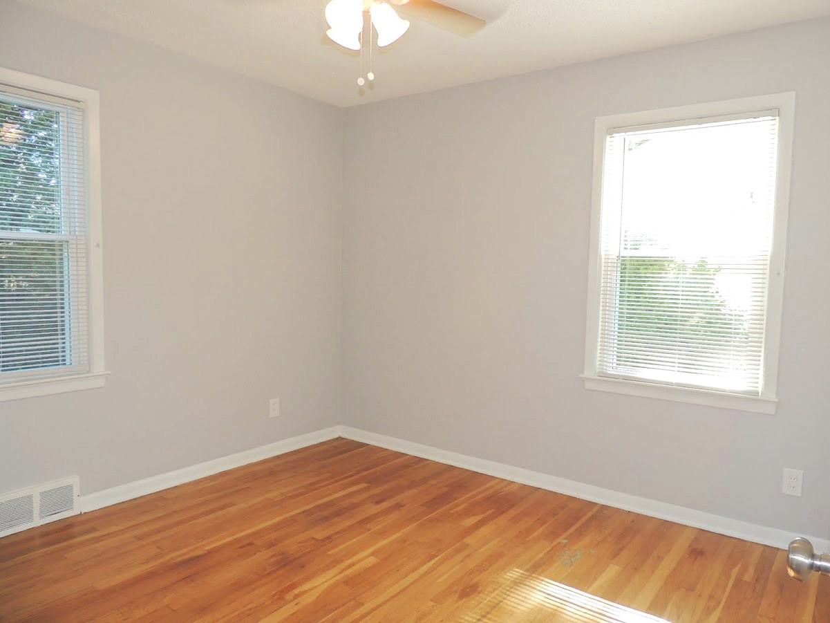 30115 Thomas St - Photo 7 of 14