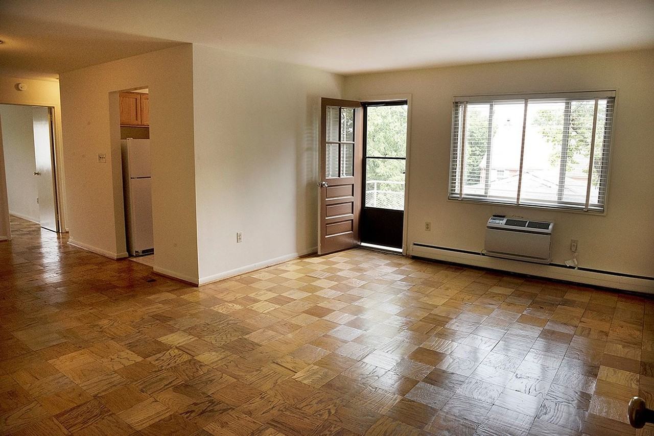 Twelve Oaks/1500 Associates - Photo 3 of 7