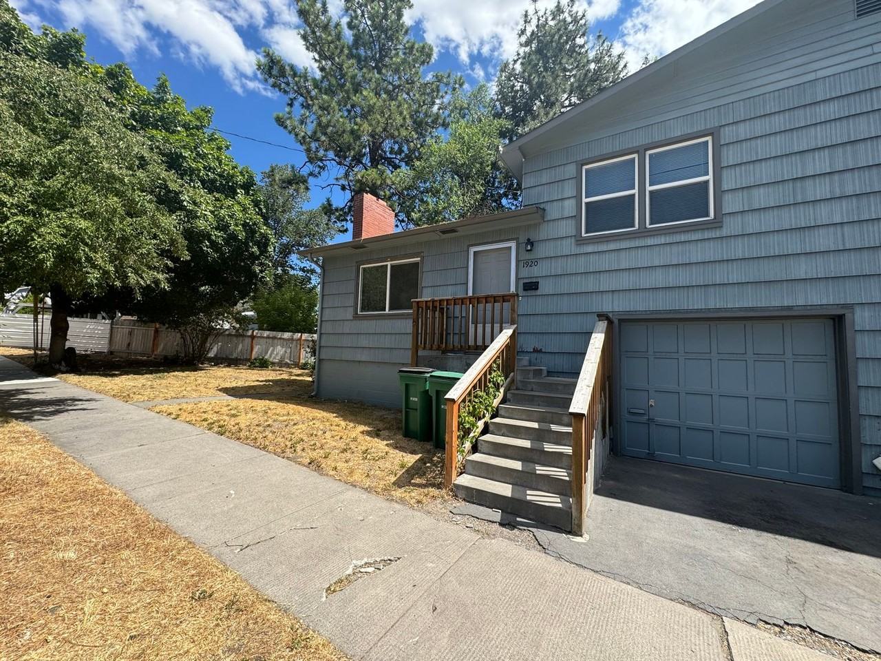 1920 Auburn St - Photo 6 of 18