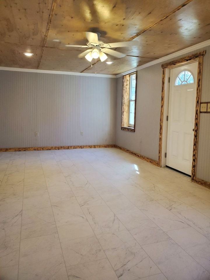 109 Circle Dr - Photo 3 of 6