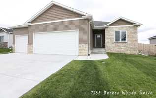 featured image of 7838 Yankee Woods Dr