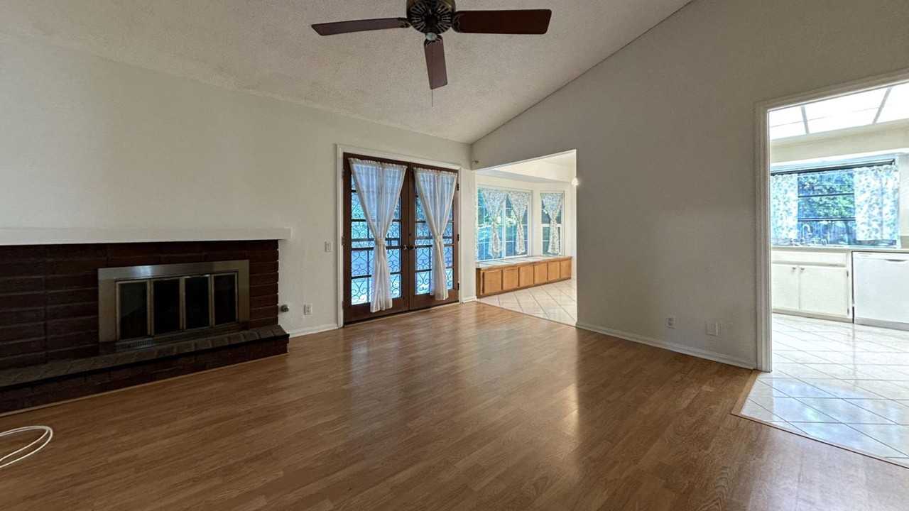 6064 Laura Ln - Photo 2 of 22