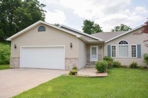 featured image of 4458 Meadow Lakes Dr Nw