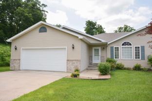 4458 Meadow Lakes Dr Nw - Photo 1 of 1