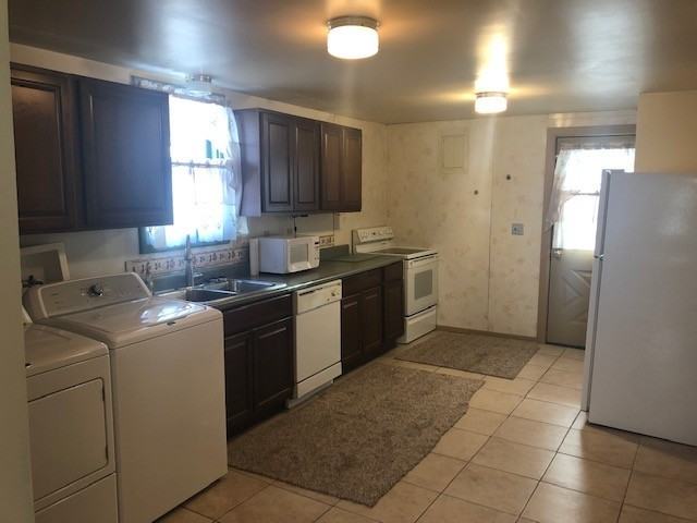 107 W Cedar St - Photo 5 of 14