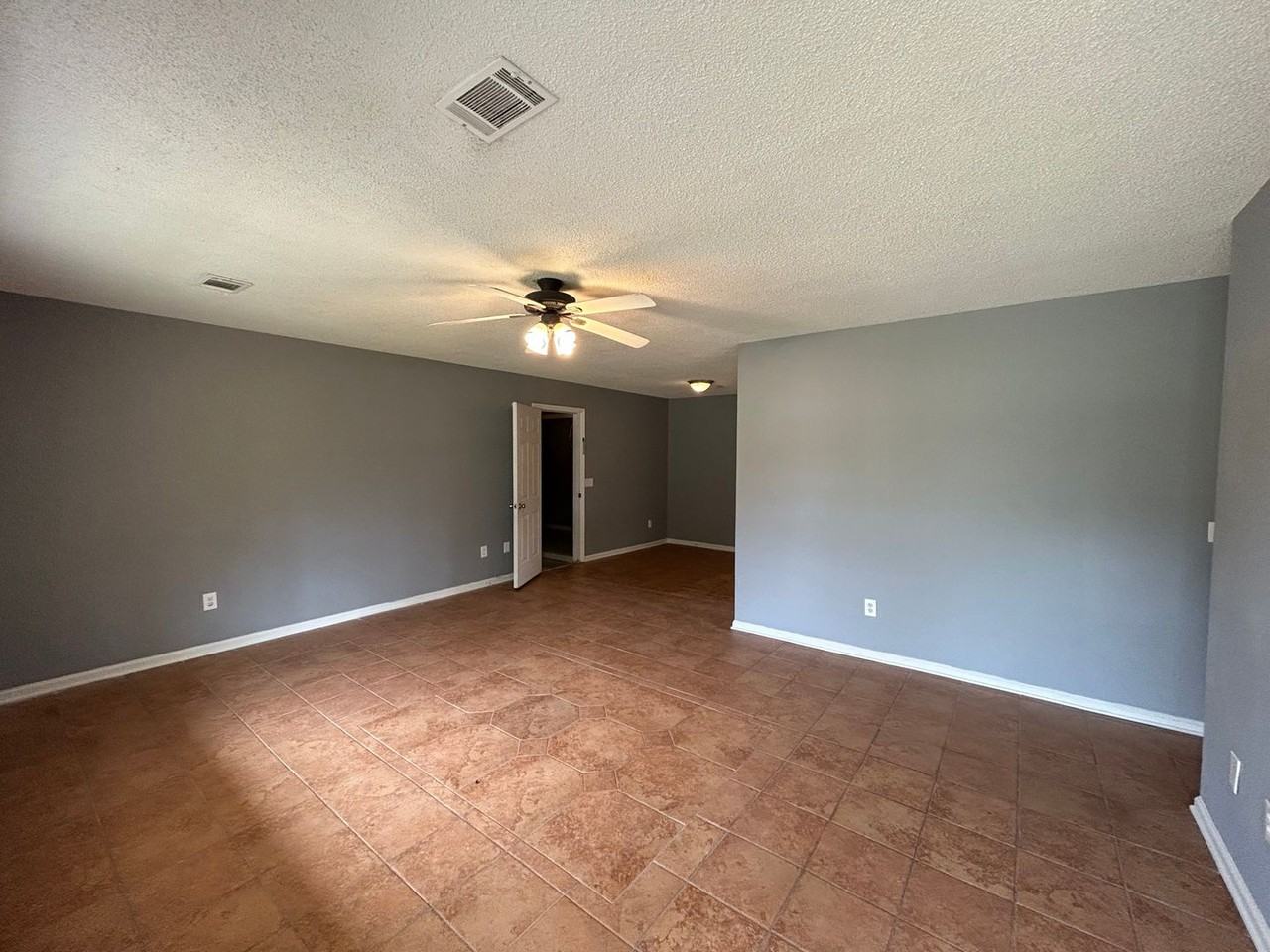 156 Randy Ct - Photo 2 of 14