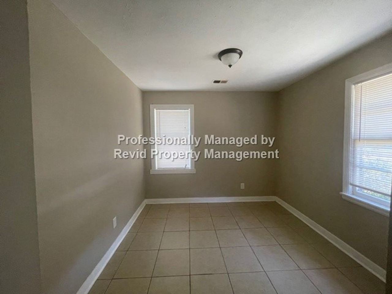 4369 Reed Ave - Photo 3 of 12