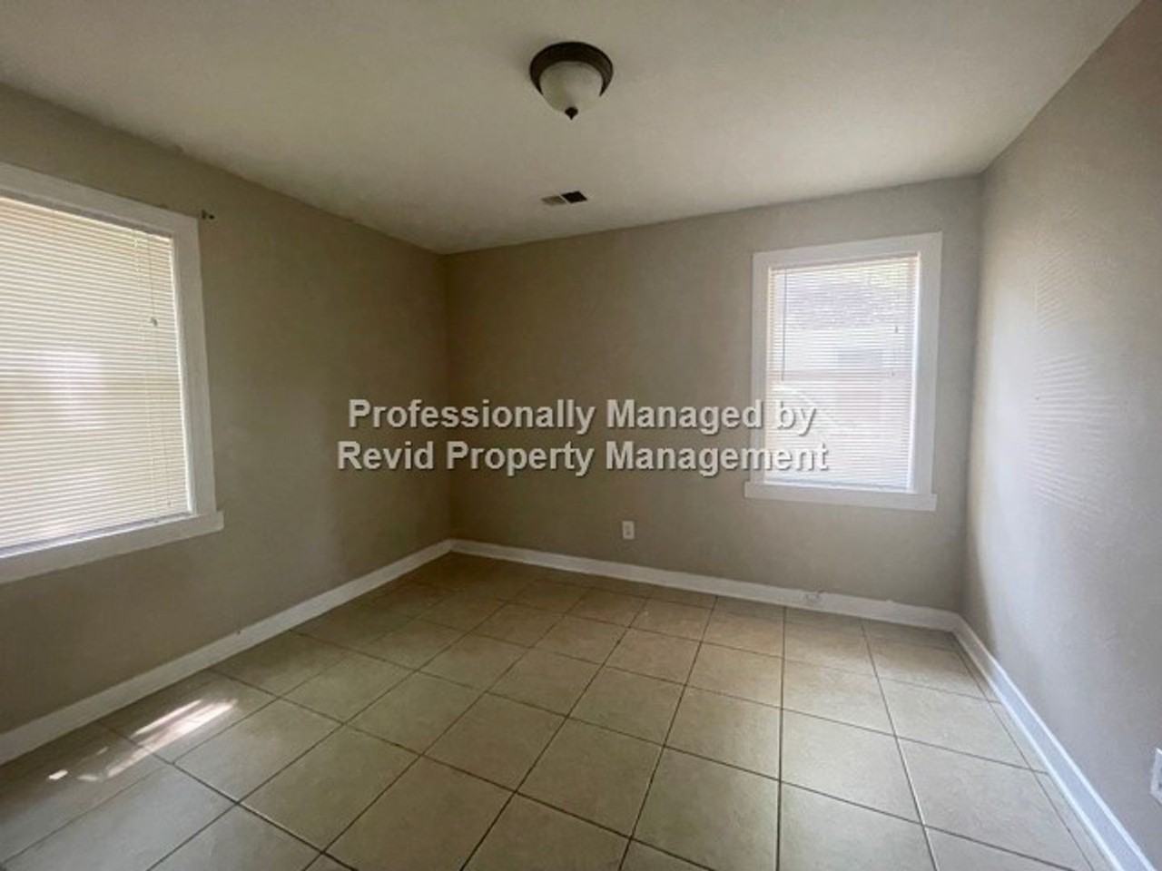 4369 Reed Ave - Photo 5 of 12