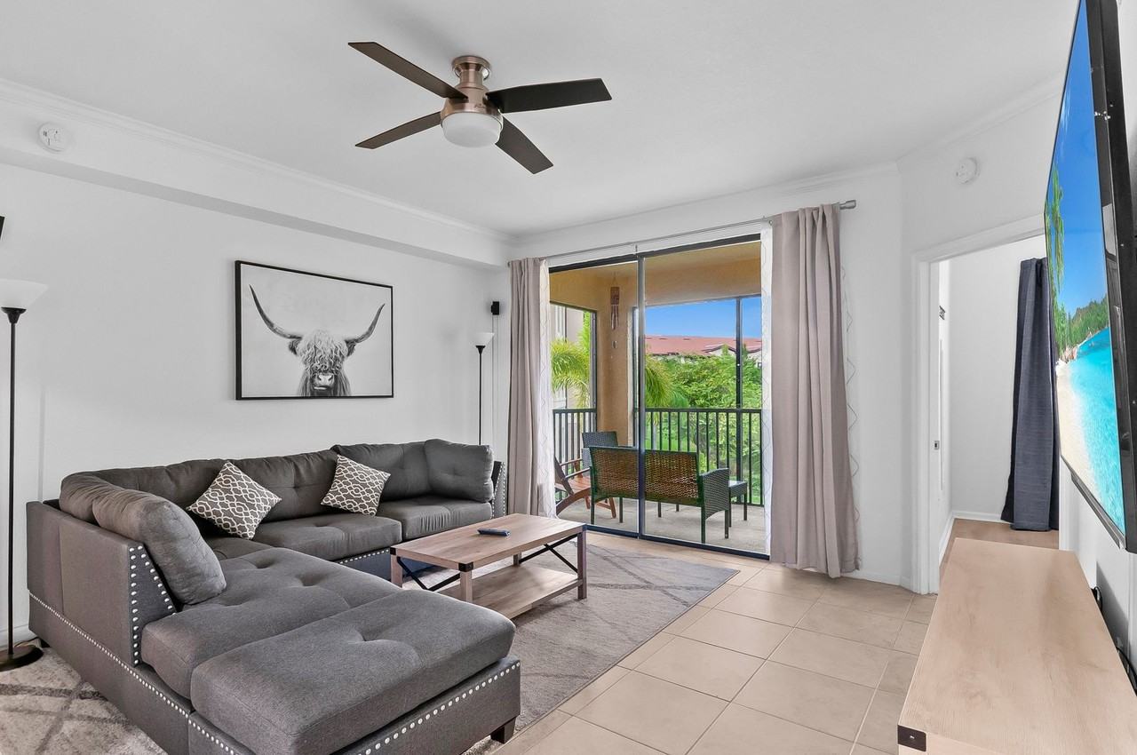 12980 Positano Cir #202 - Photo 3 of 22