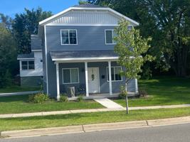 featured image of 579 W Muskegon Ave