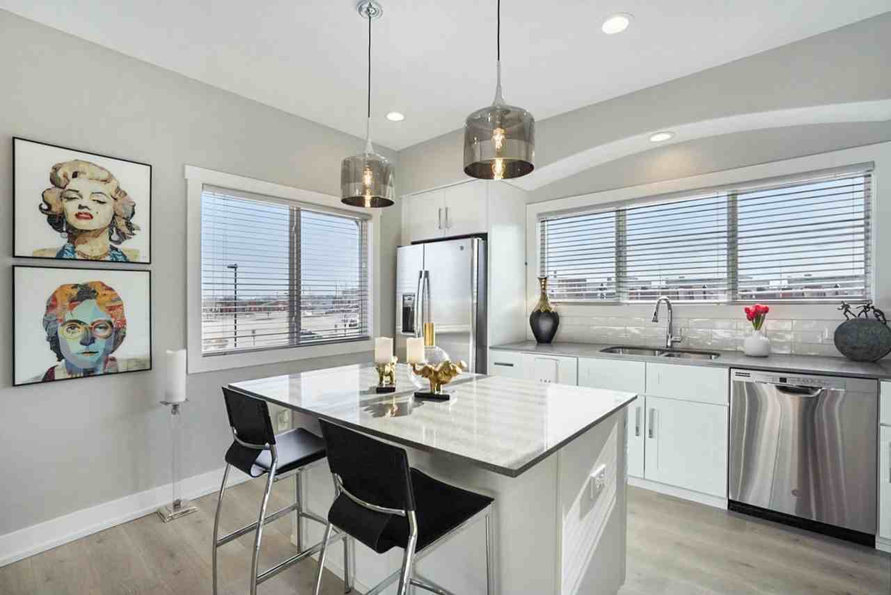 255 W Western Ave - Photo 3 of 23