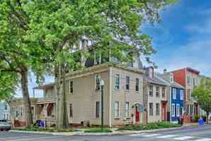 featured image of 1800 N 3rd St