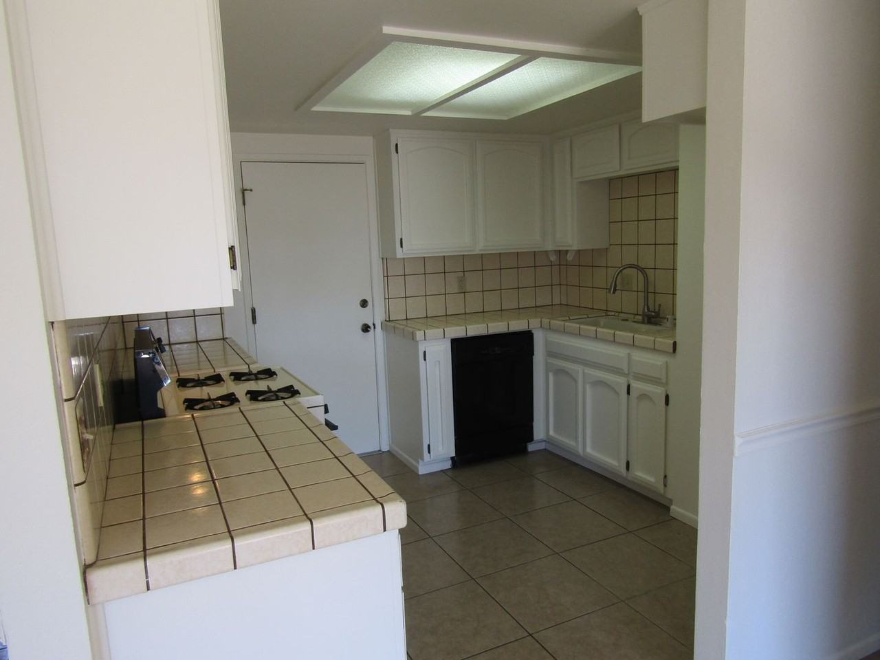 507 Bakeman Ln - Photo 6 of 22