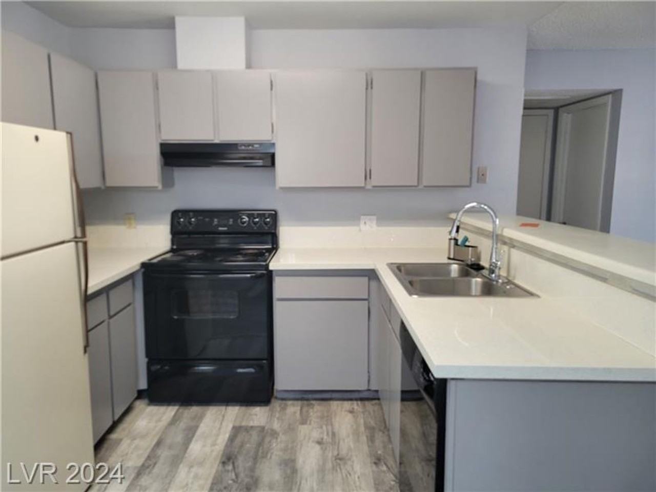 2722 Alicialynn Way - Photo 2 of 4