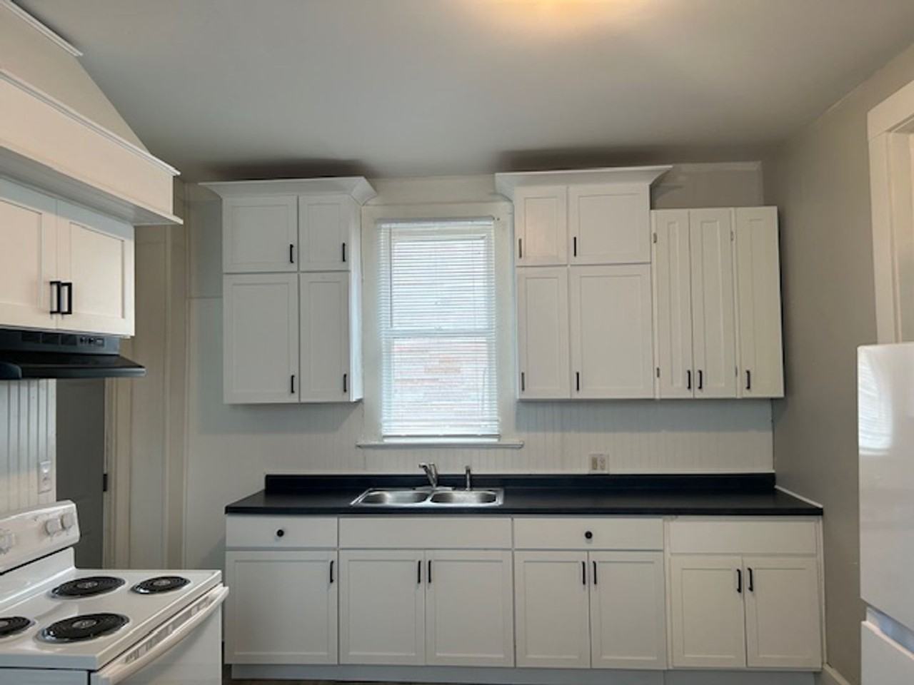 620 E Delaware St - Photo 2 of 18