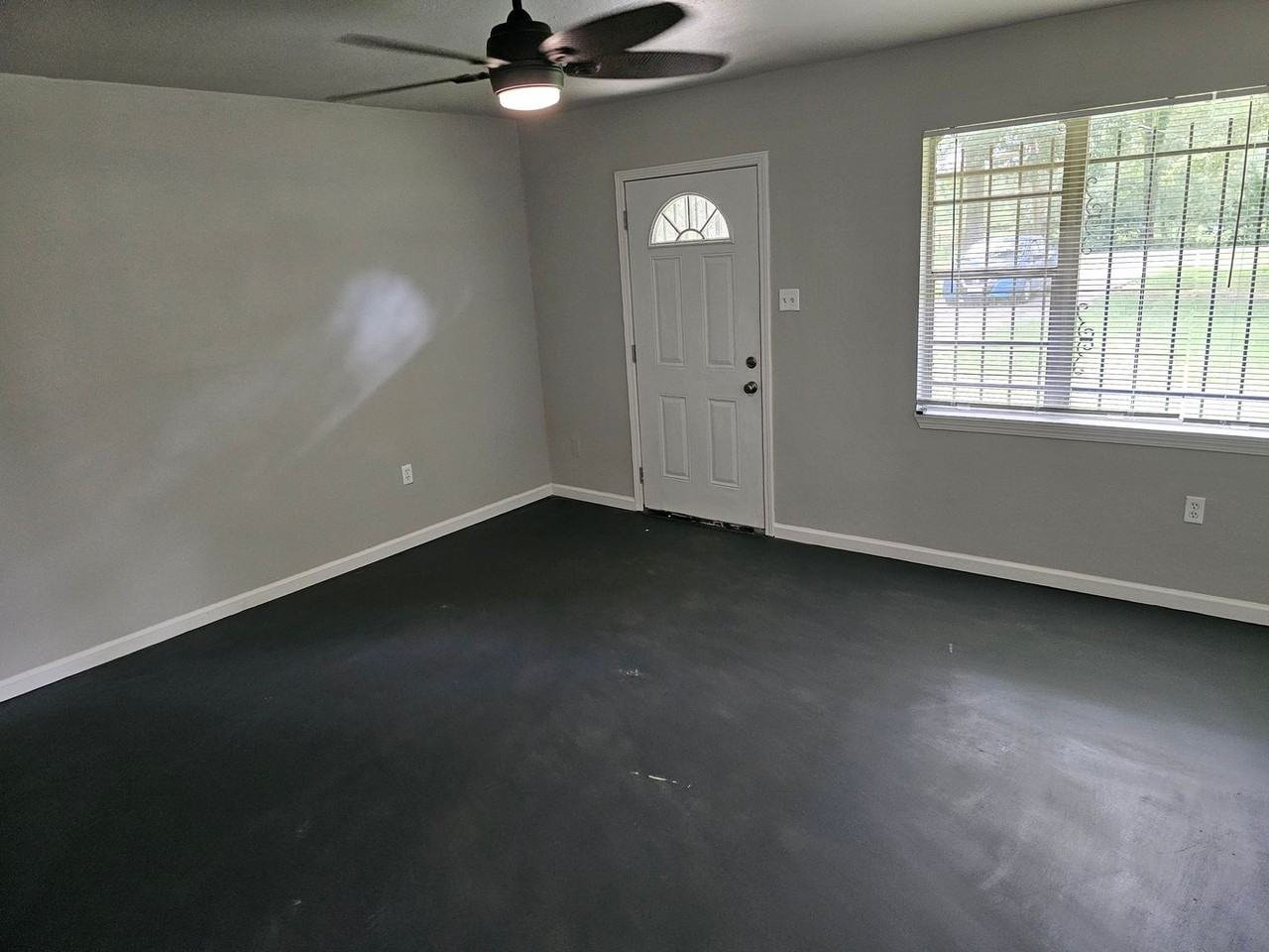 13383 Ogden Ln - Photo 3 of 17