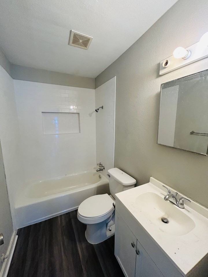 4623 Memorial Dr - Photo 7 of 7
