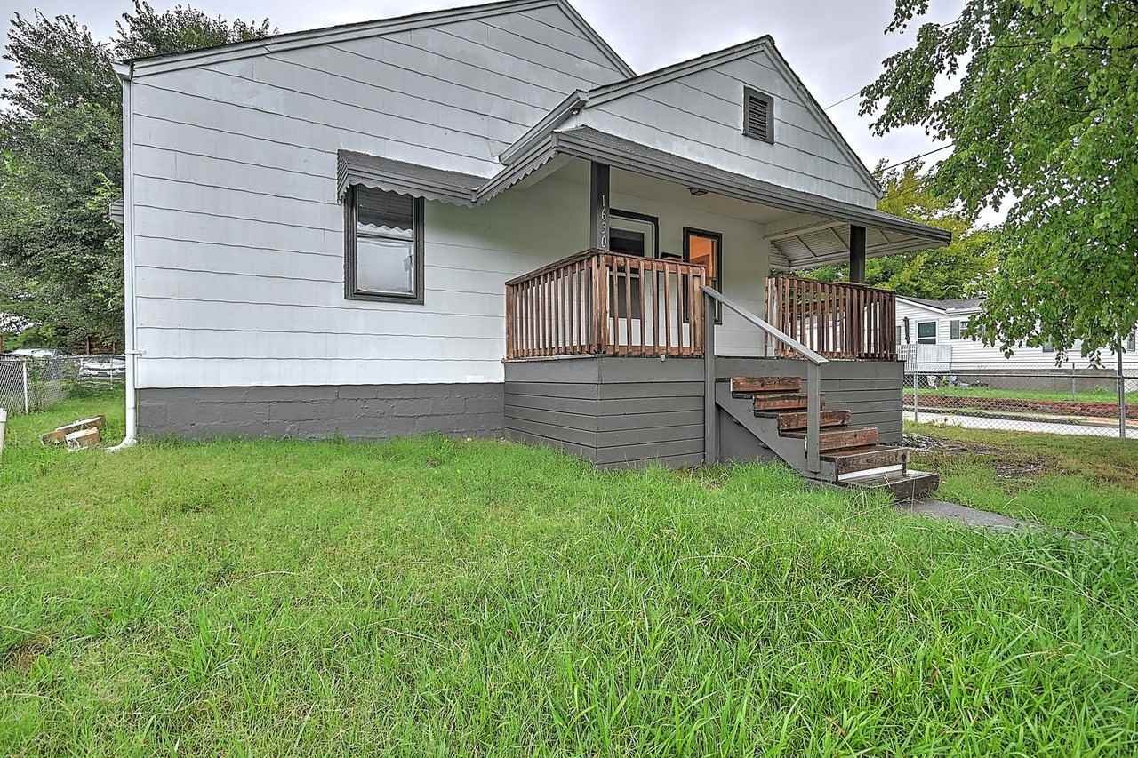 1630 Park St - Photo 2 of 29