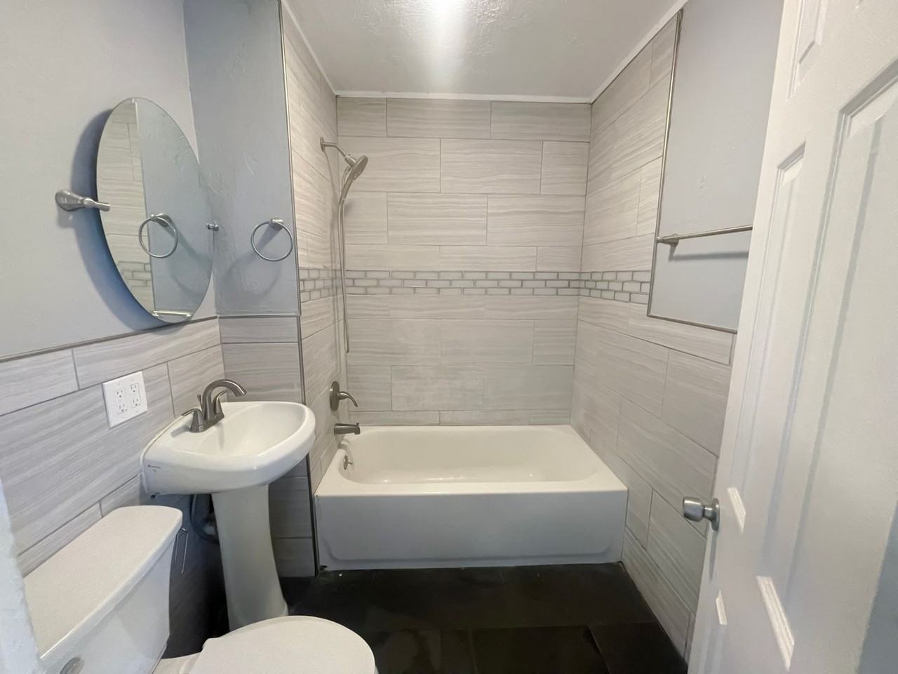 312 E Sanger St - Photo 7 of 7