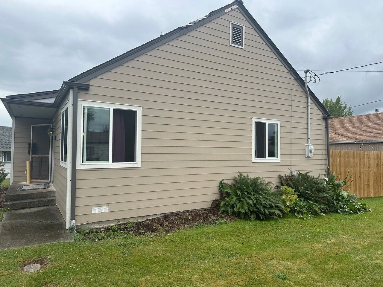 1003 S 16th St - Photo 3 of 13