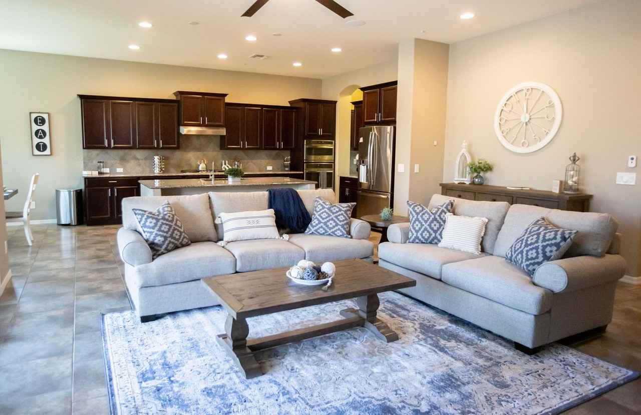 6331 S Fresno St - Photo 5 of 30