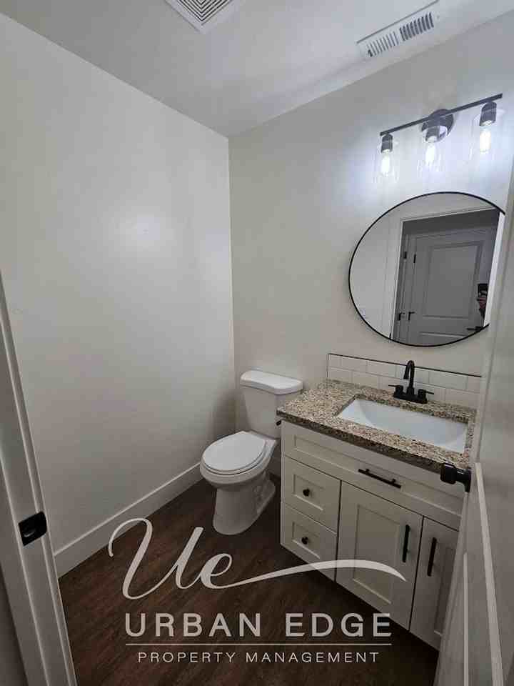 368 Nw Bradford Ave - Photo 7 of 26