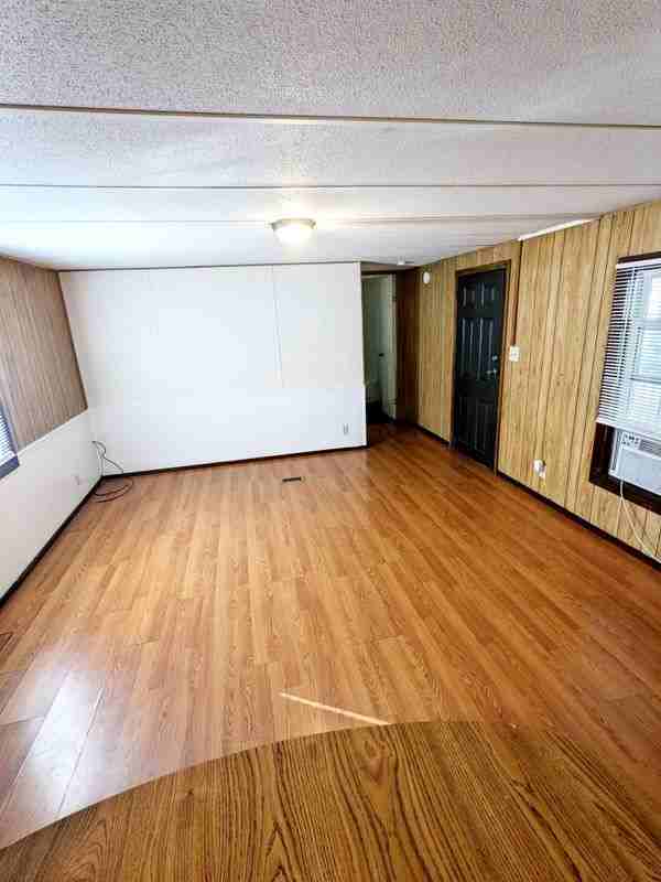 711 2nd St - Photo 3 of 14