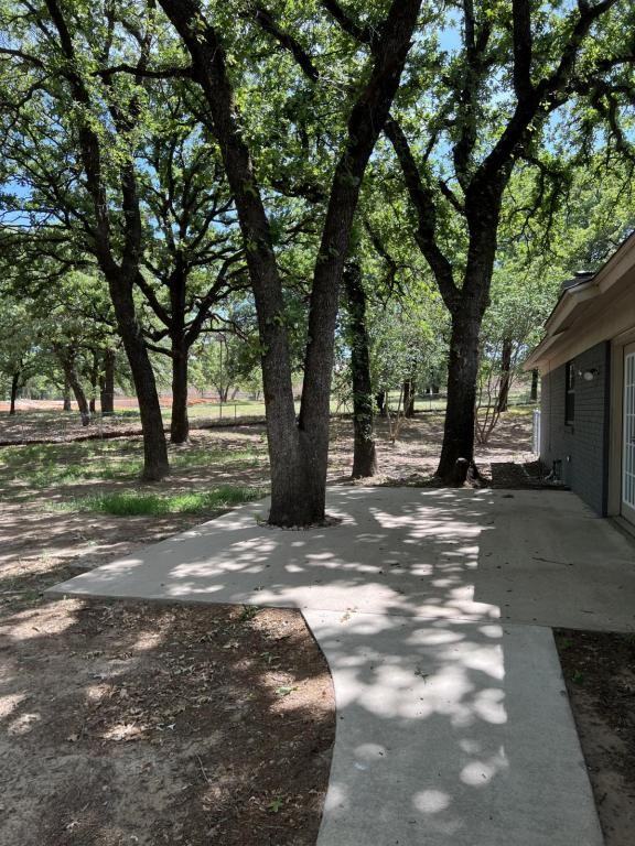 700 Kimbrough Rd - Photo 4 of 16