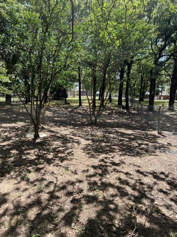 700 Kimbrough Rd - Photo 5 of 16