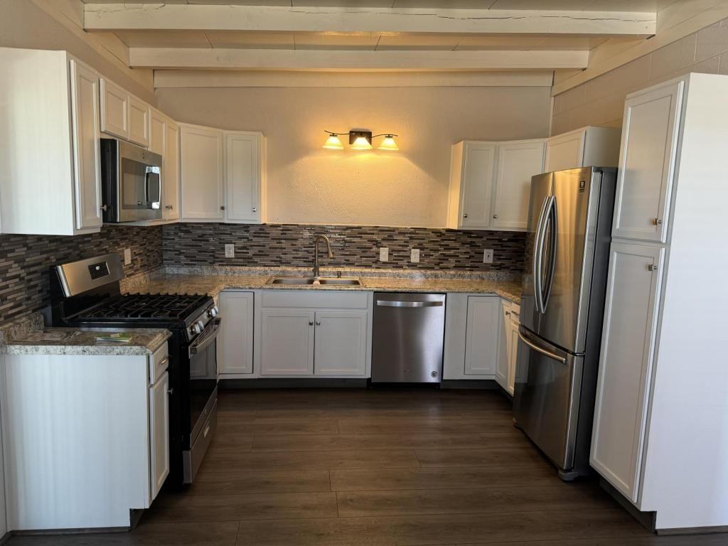 1918 Miami Ave - Photo 5 of 9